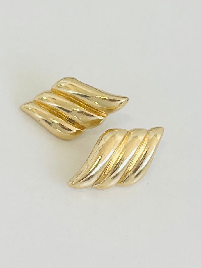 Wings stud earrings