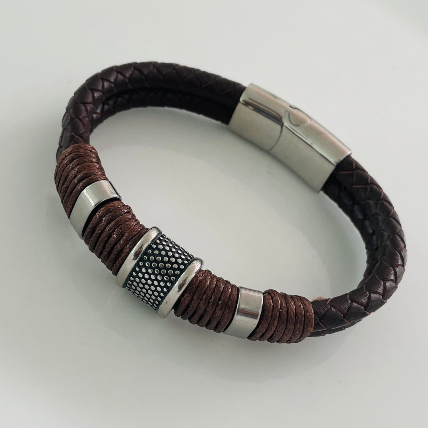 Brown leather and silver bracelet