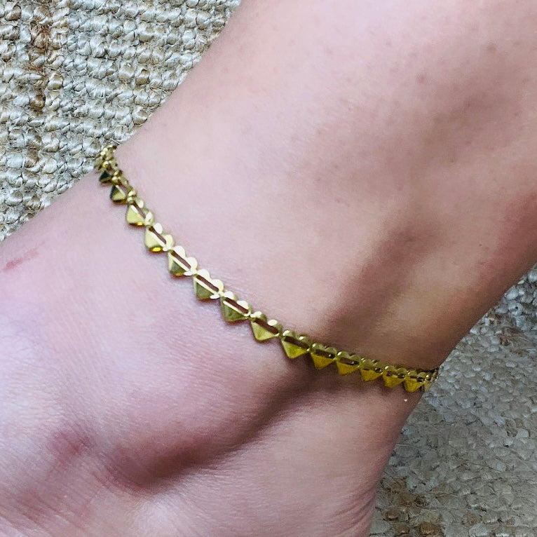 Gold heart anklet