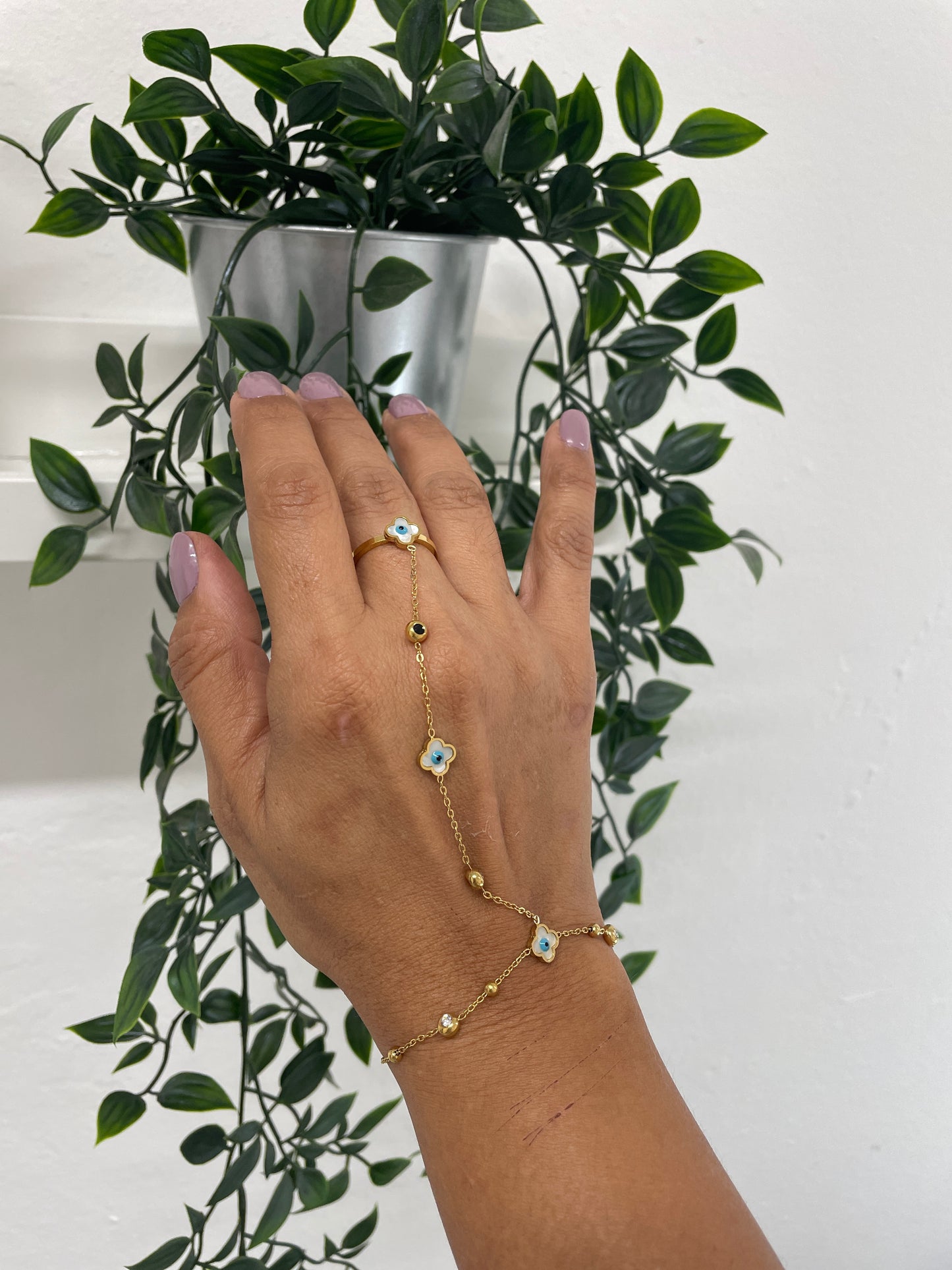 Hand evil eye ring braclet