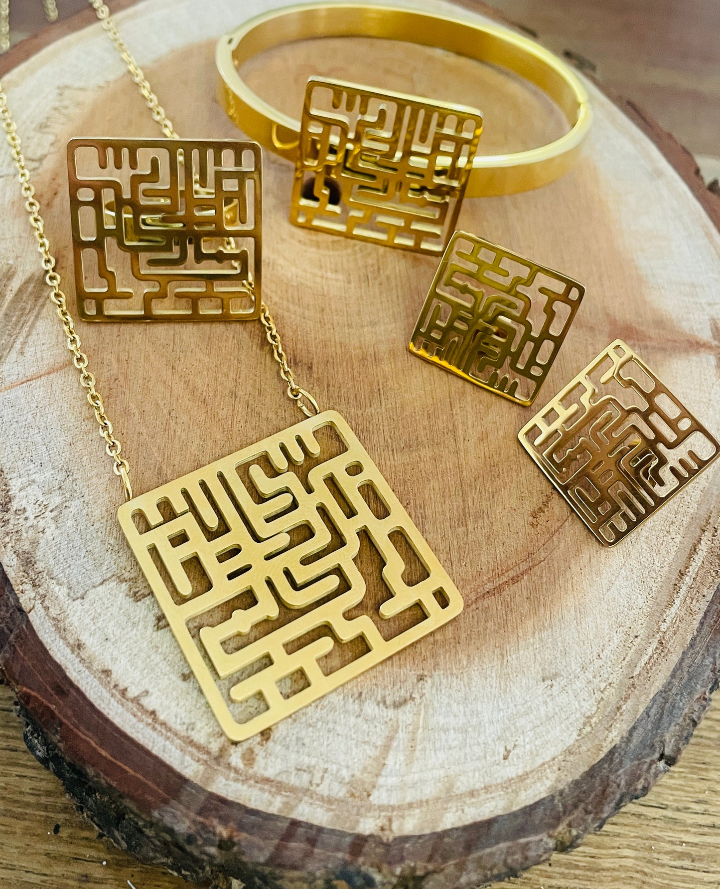 Square gold modern set