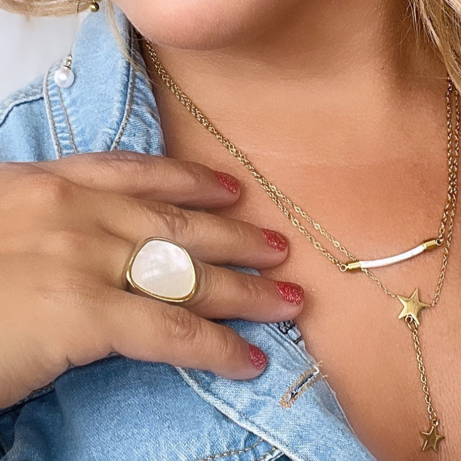 Gold stars necklace
