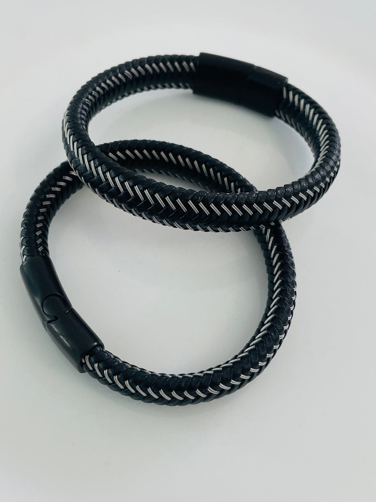 Casual chic black men's bracelet