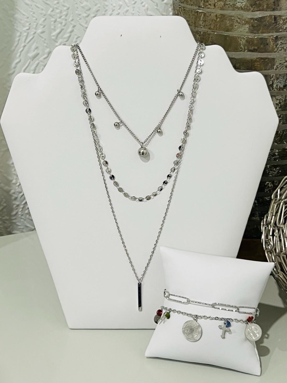 Silver layered necklace