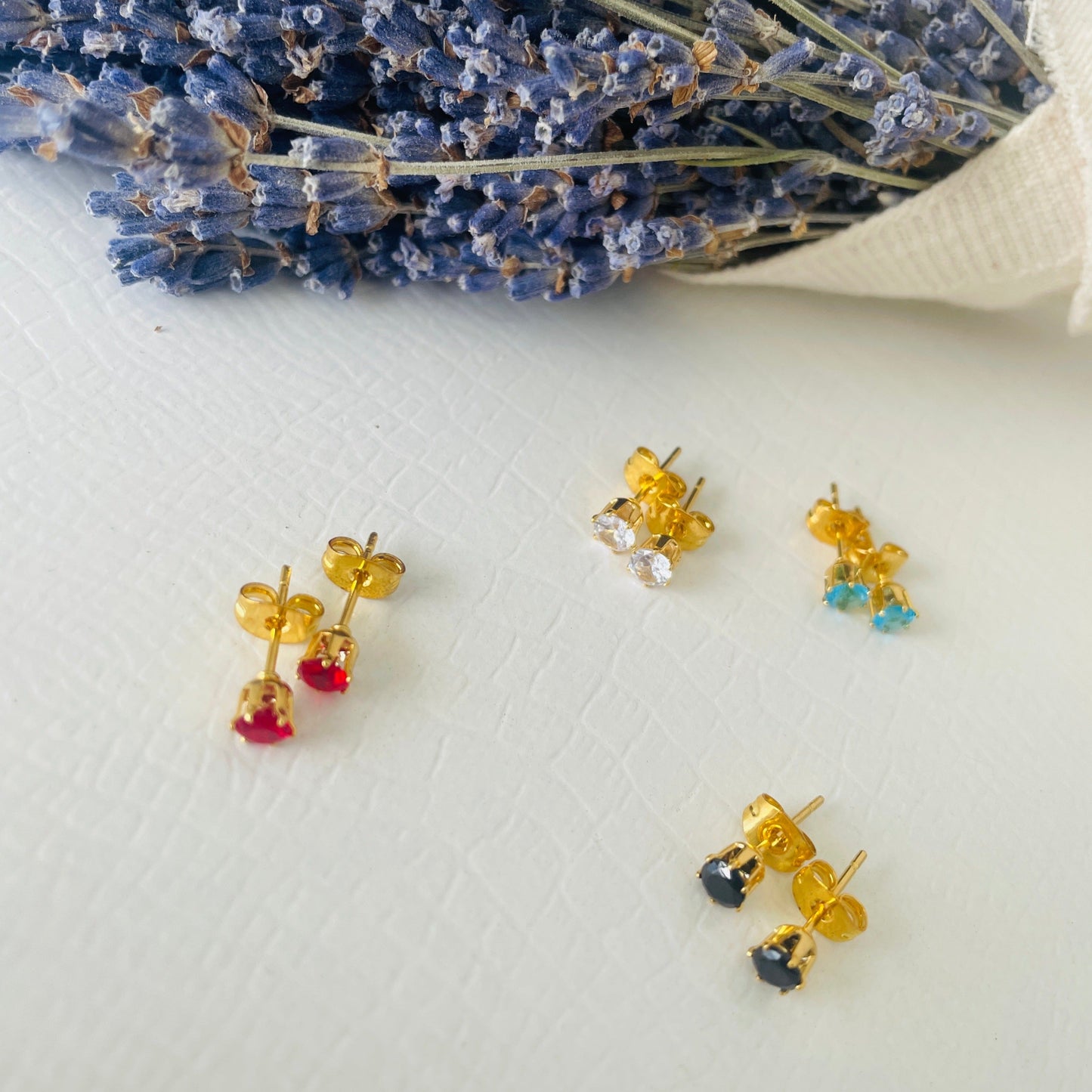 Zirconia colored mini studs