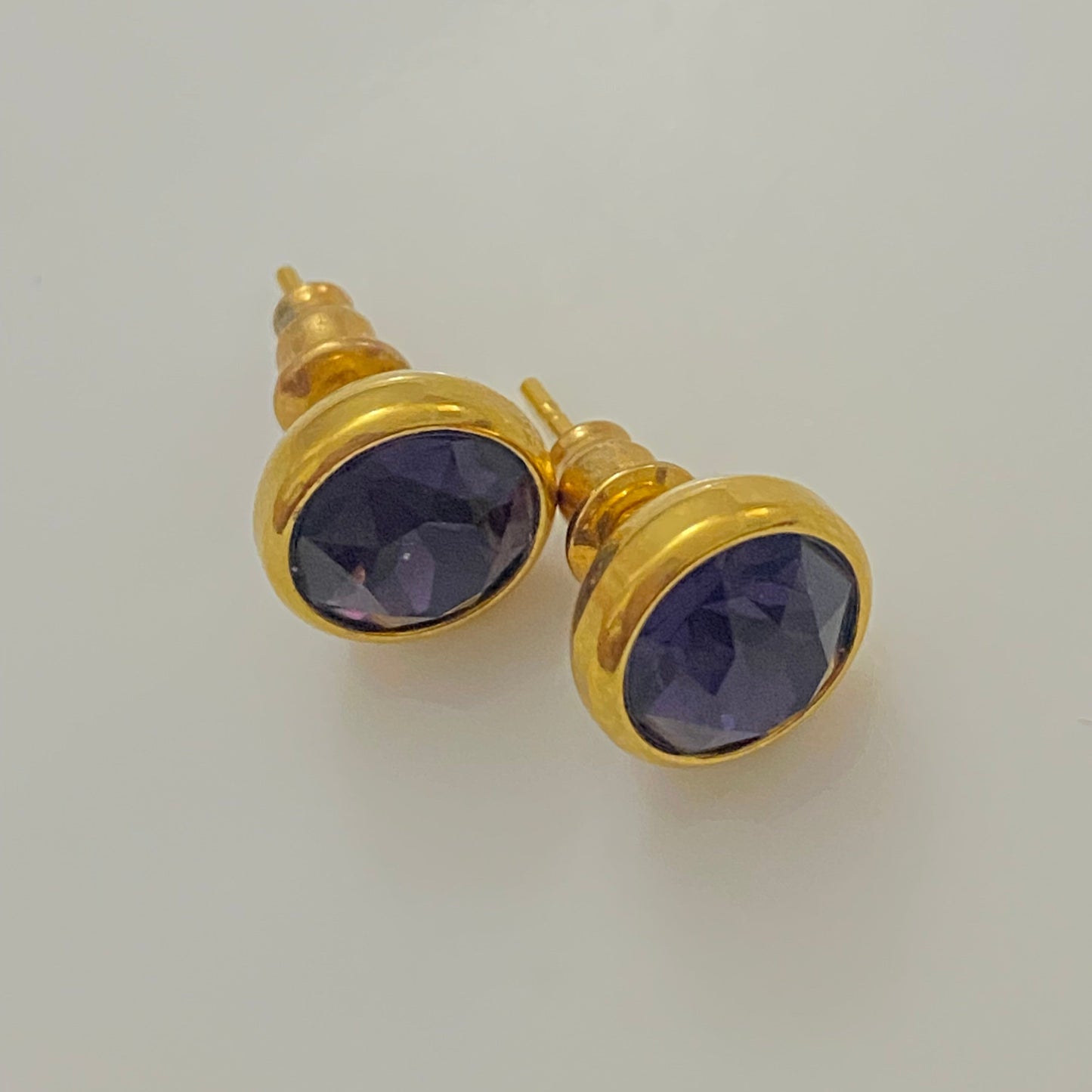 Small color Stud earrings