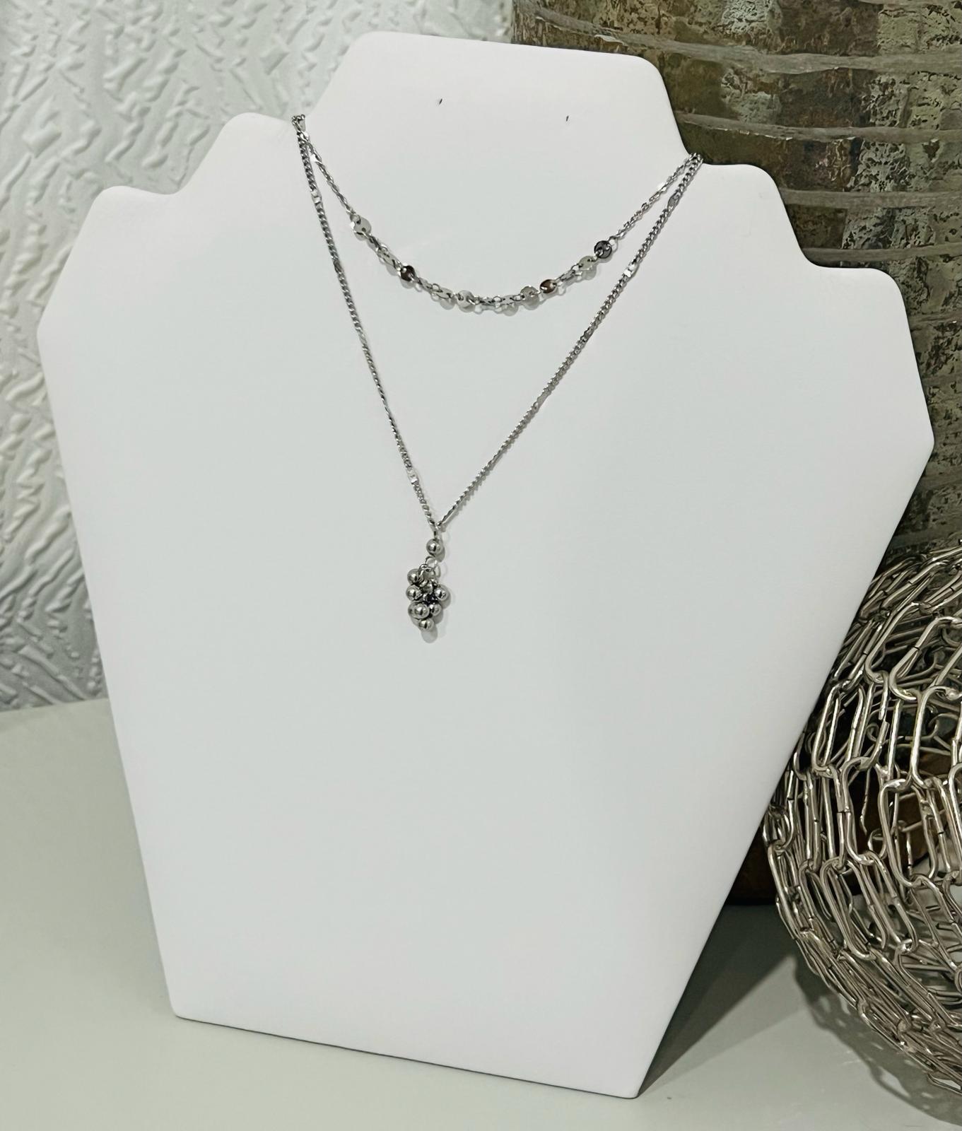 Silver simple basic necklace