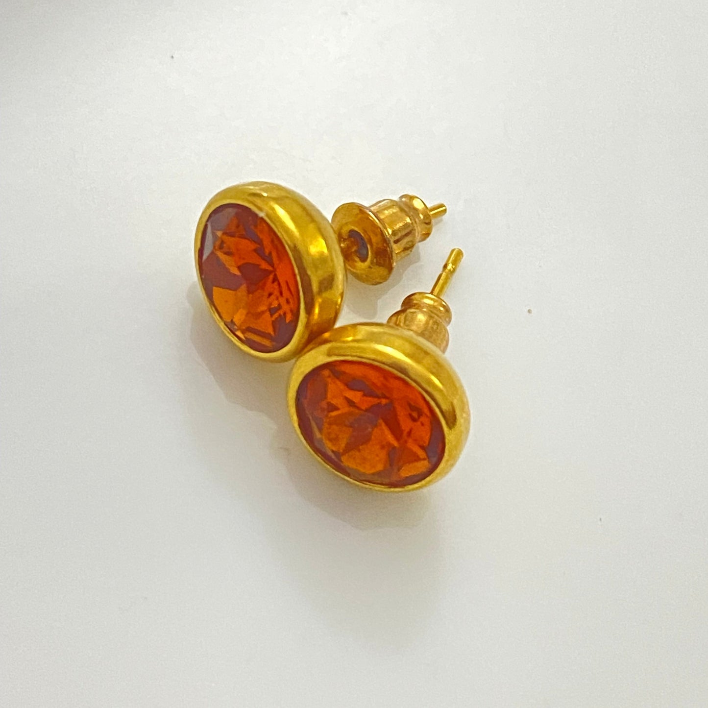 Small color Stud earrings