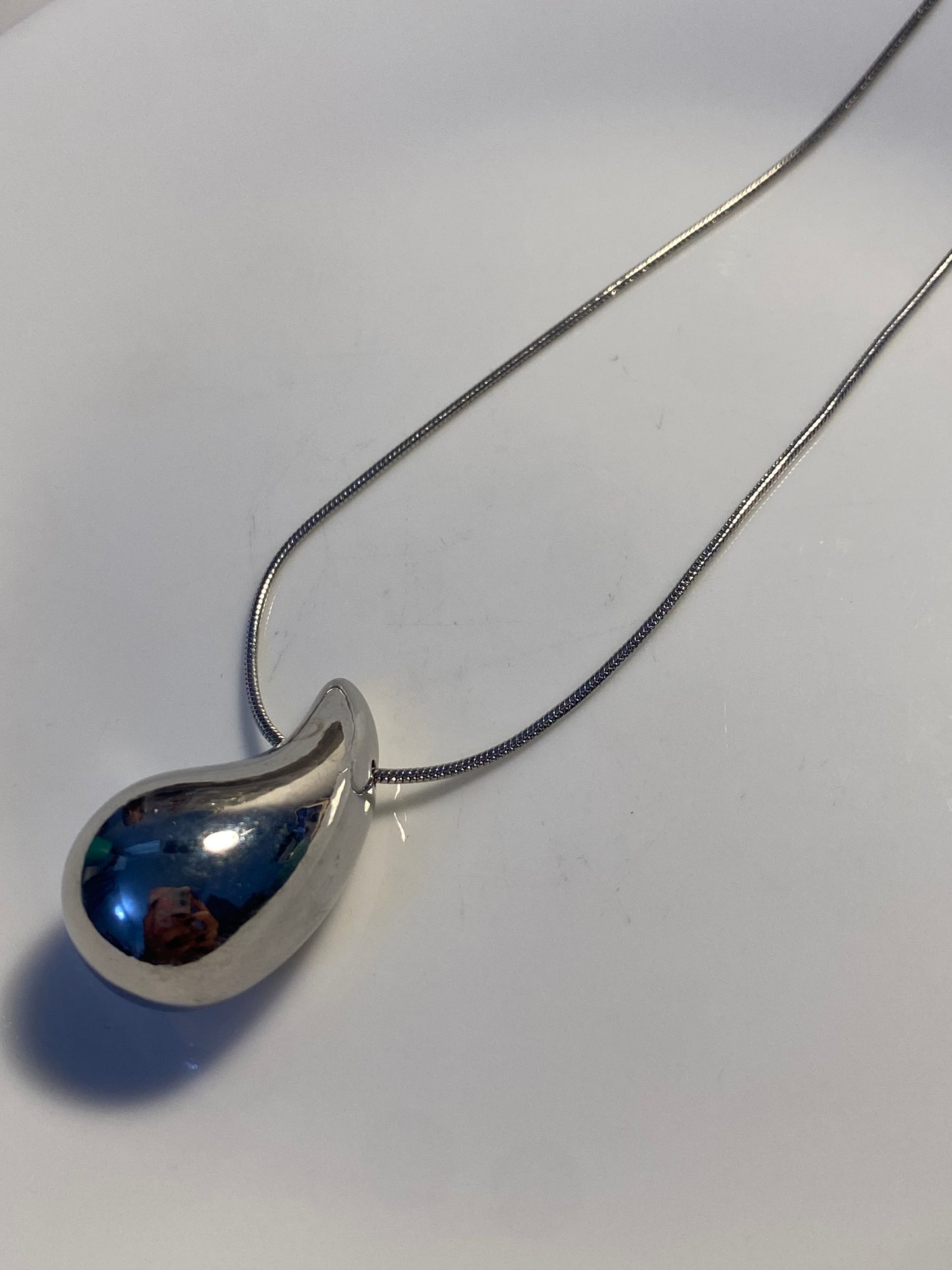 Silver droplet necklace