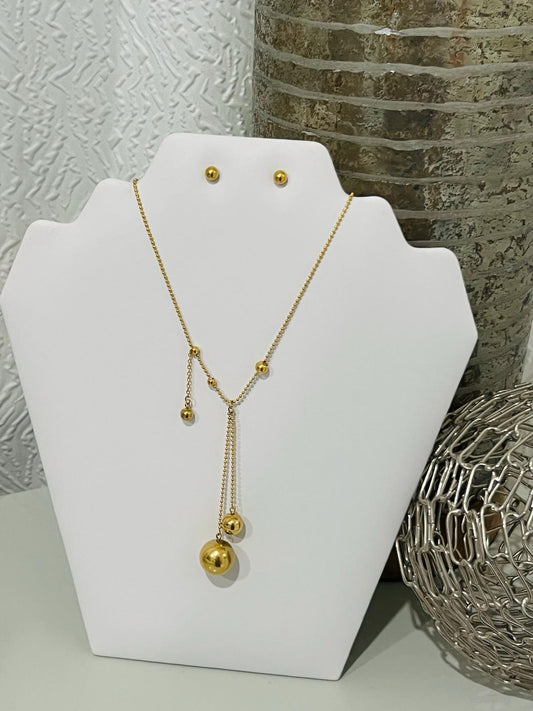 Layered drop earrings and necklace set