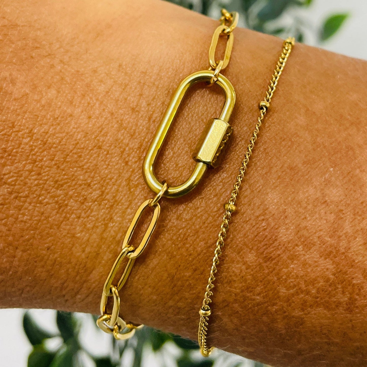 Doble chain gold bracelet set