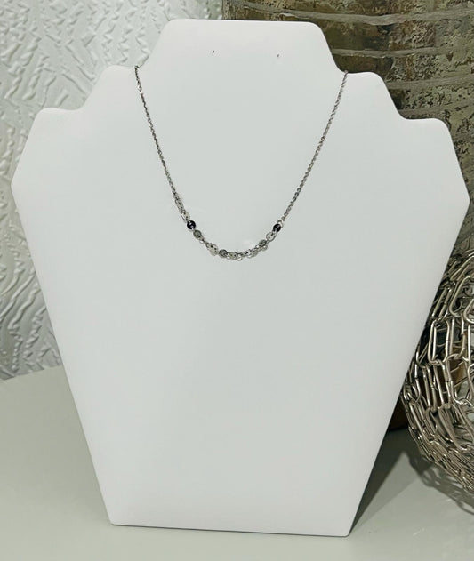 Silver simple basic necklace