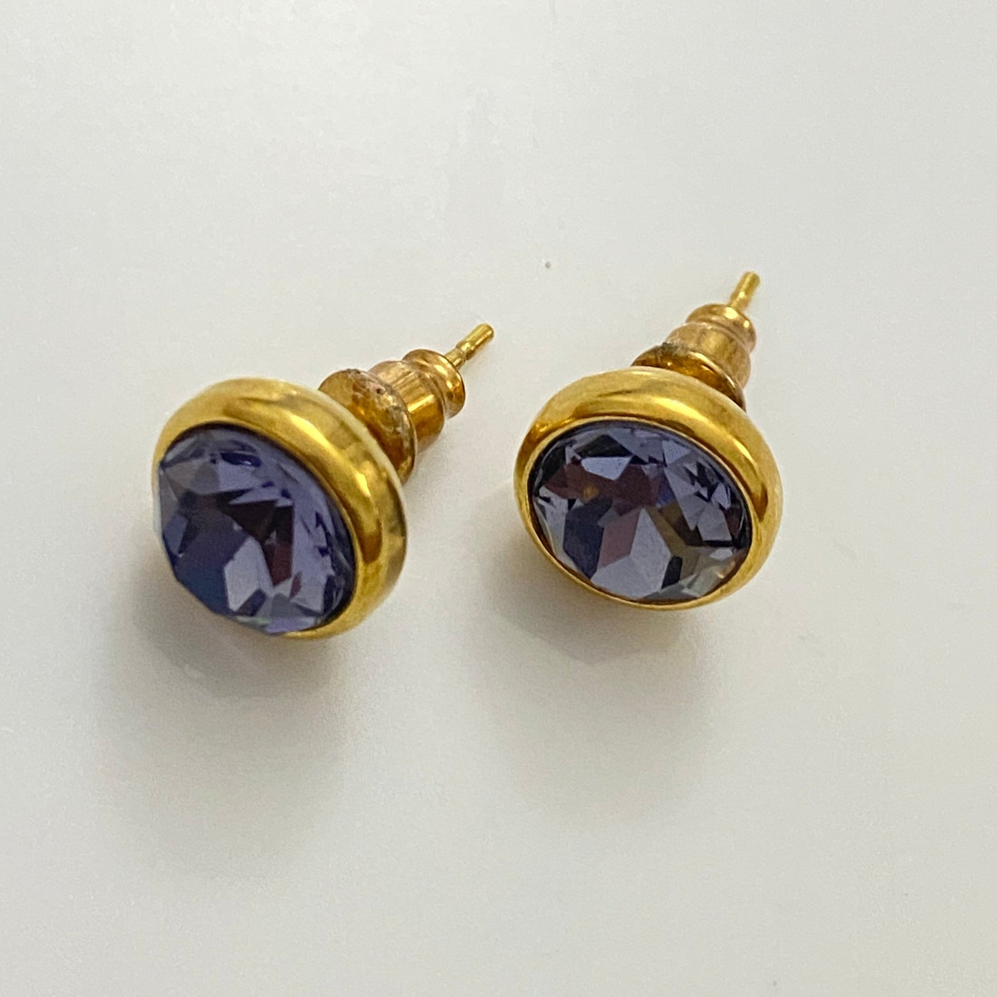 Small color Stud earrings