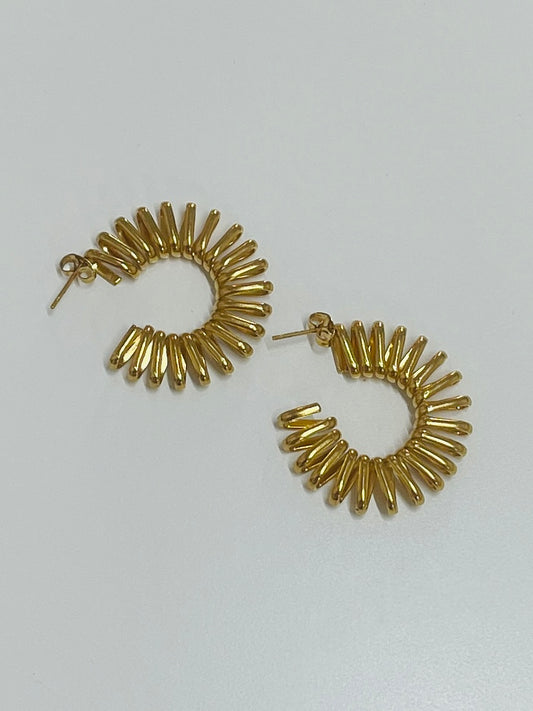 Bouncy gold earrings