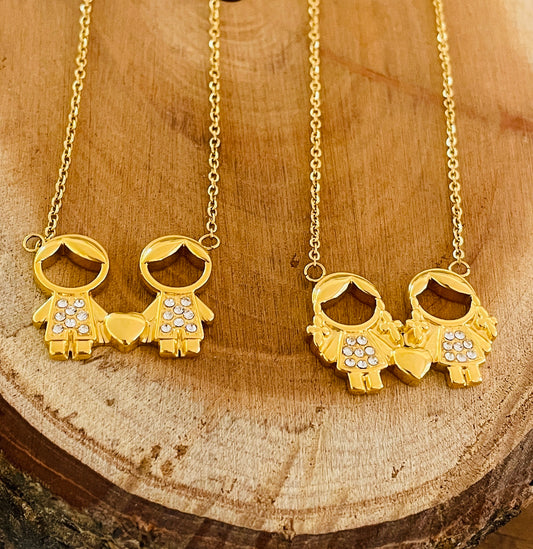 Sisters gold necklace