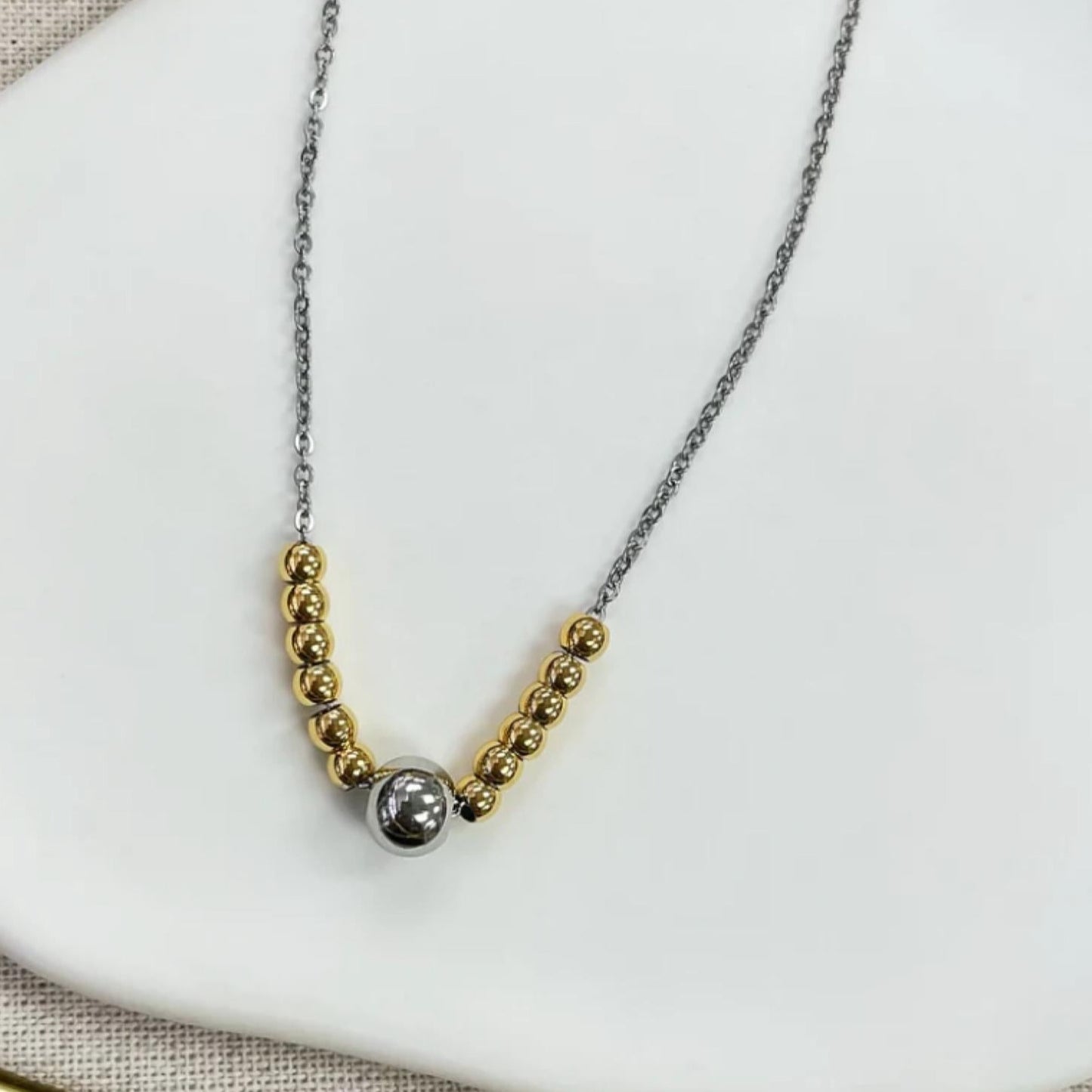 2 tone simple dot necklace