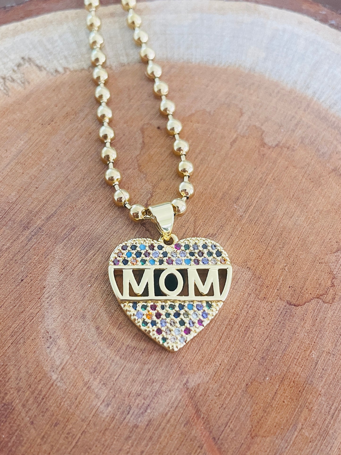 Mom heart pendant