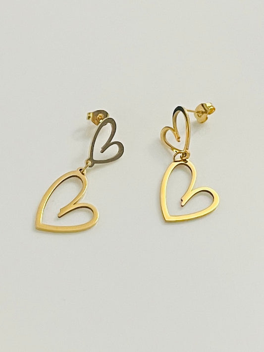 Hearts stud earrings