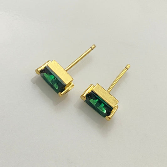 Green rhinestone stud earrings