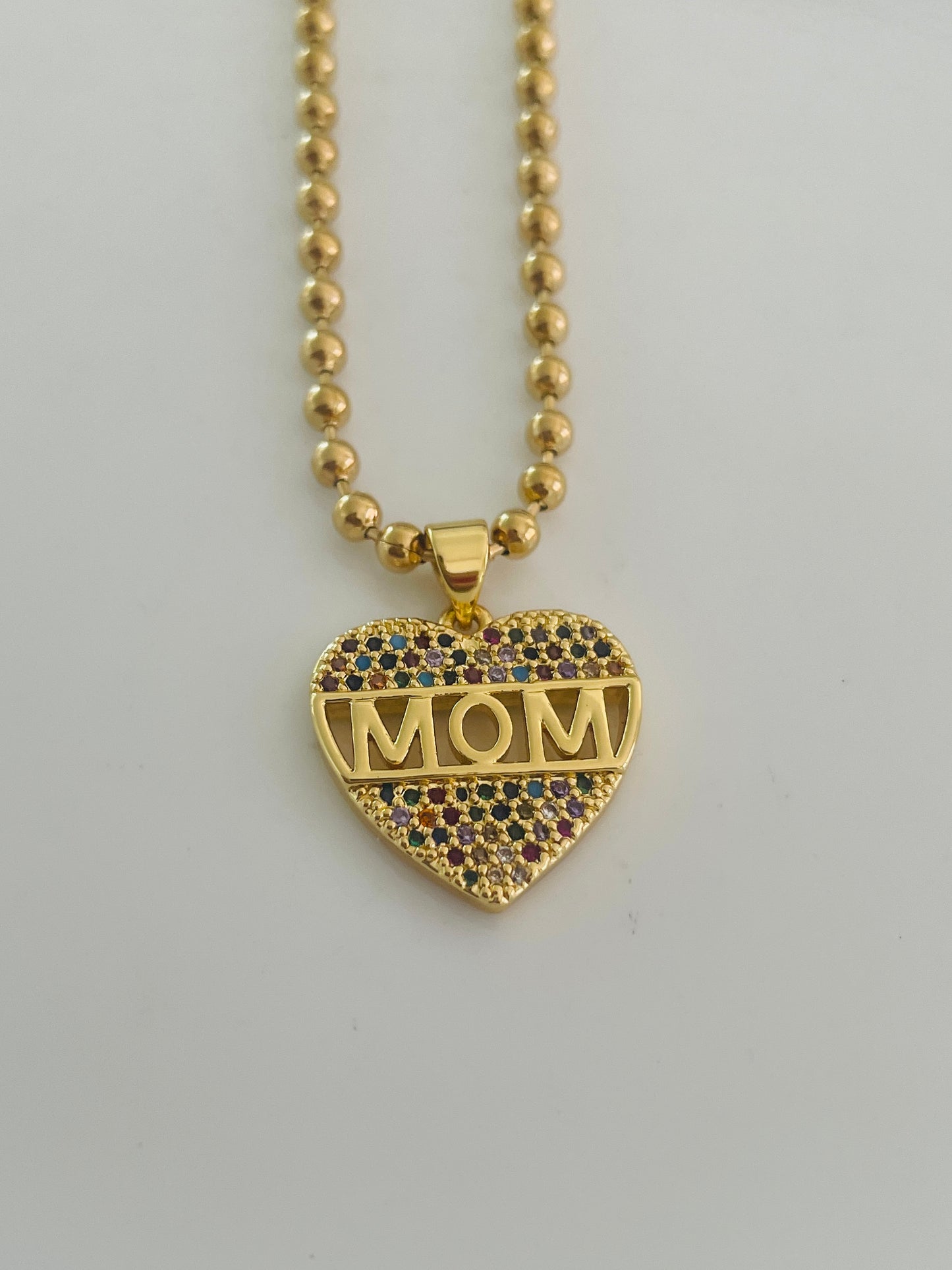 Mom heart pendant