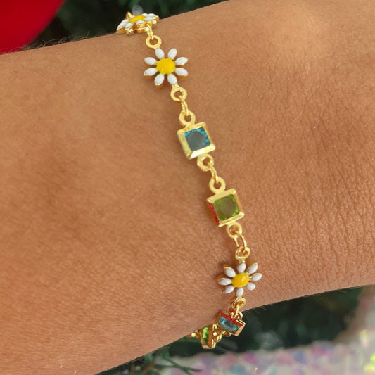 Gems and Daisy bracelet