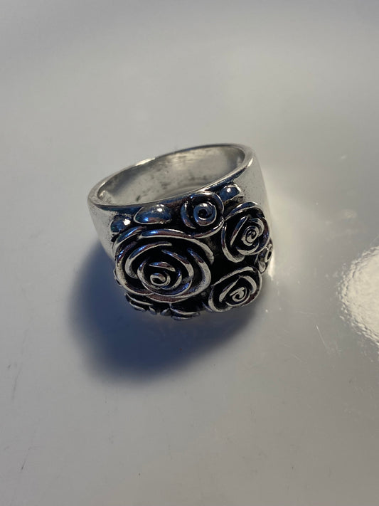 Roses ring