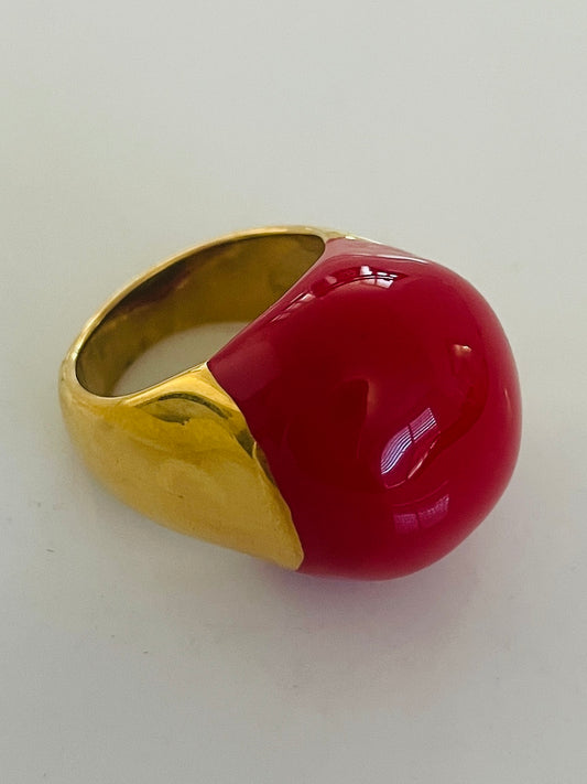 Red painted gold ring