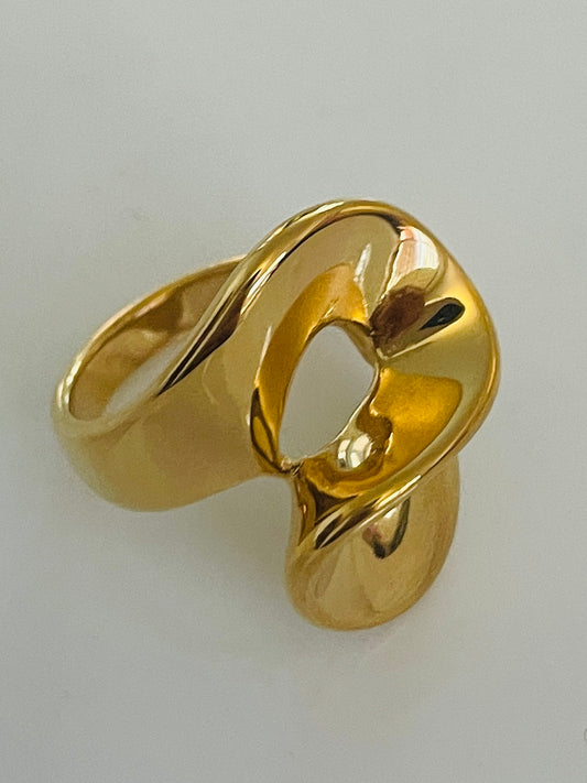 Swirl Gold ring