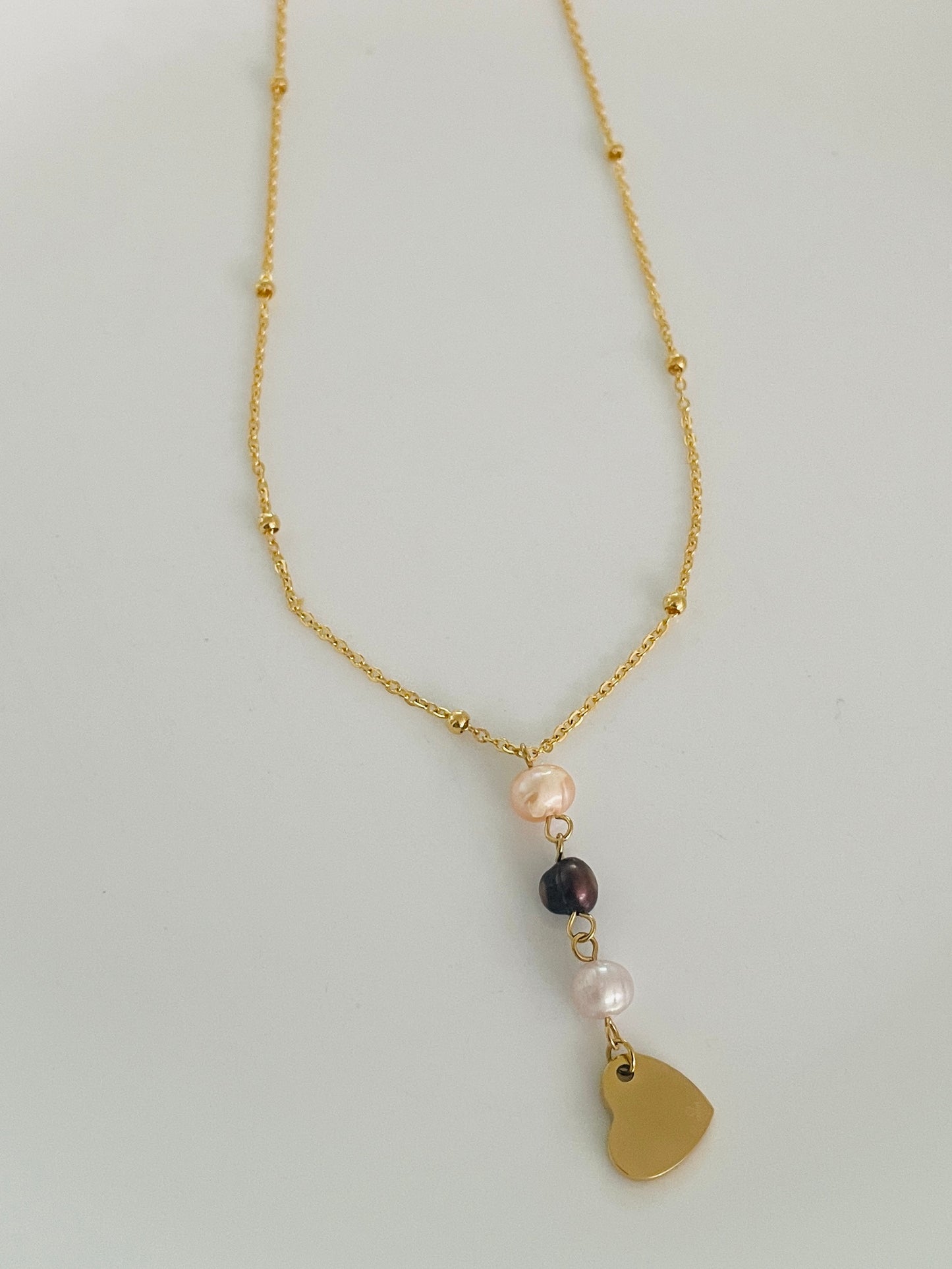 Gold pearl heart necklace