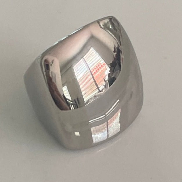 Chunky Sleek silver ring