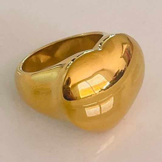 Big heart gold ring