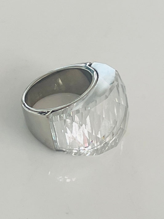 Clear gem and silver ring